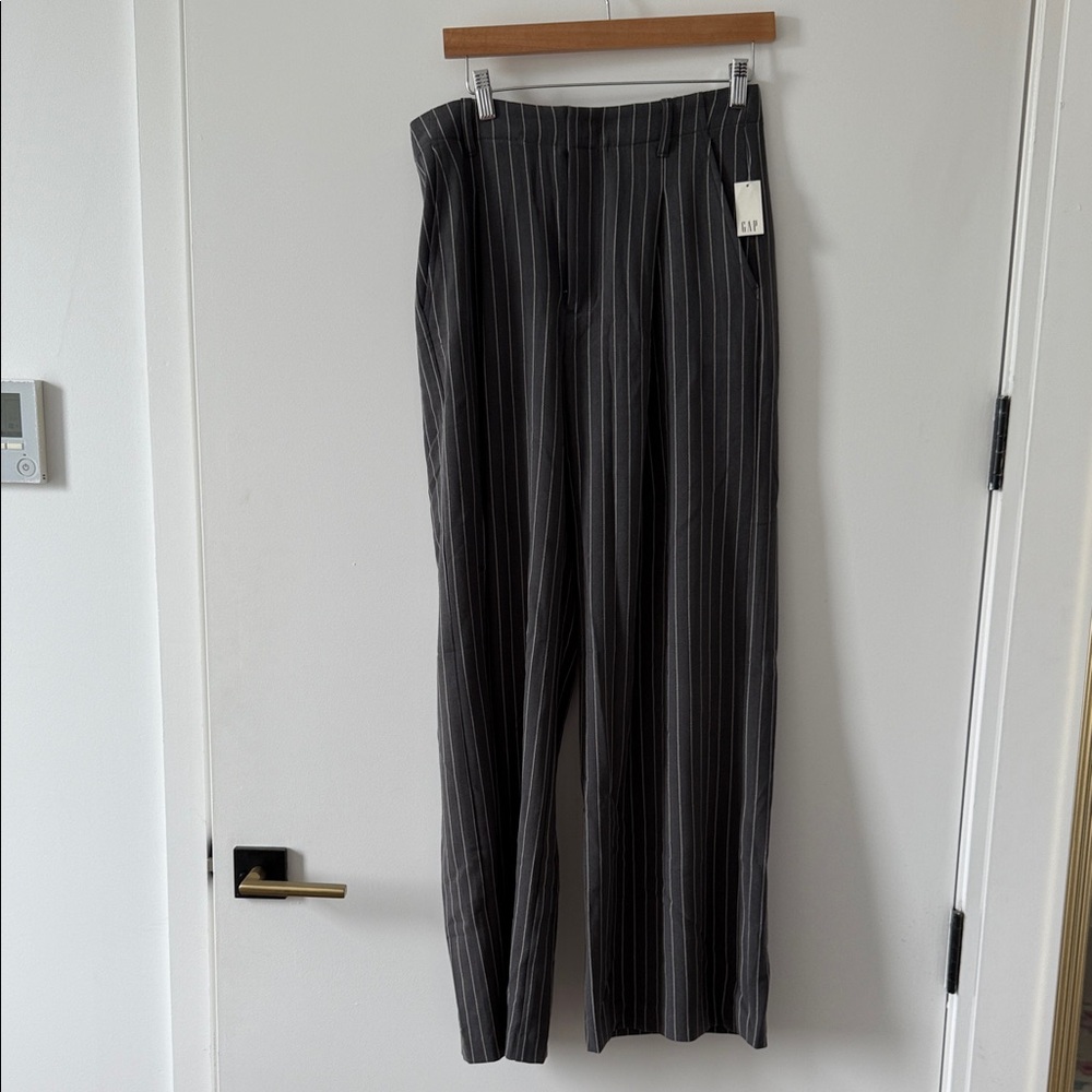 NWT GAP High Rise Pleated Wide-Leg Trousers